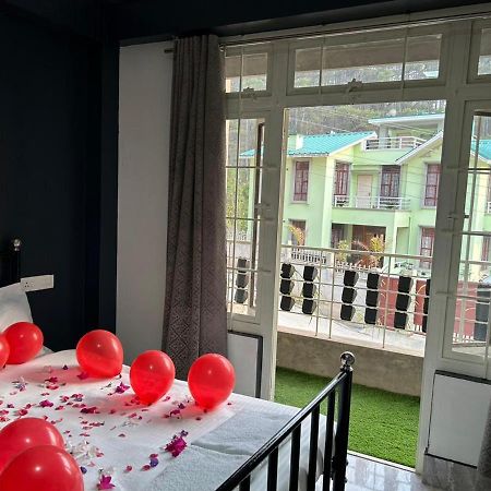 Na-U-Iaka Homestay Shillong Exterior foto